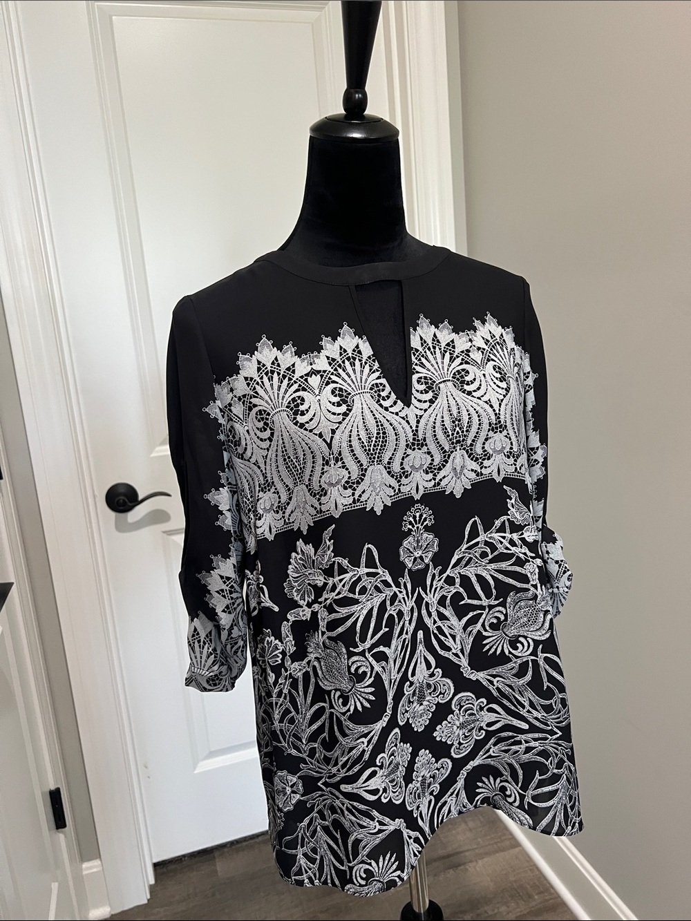BCBGMaxAzria Black and White Lace-Print Tunic
